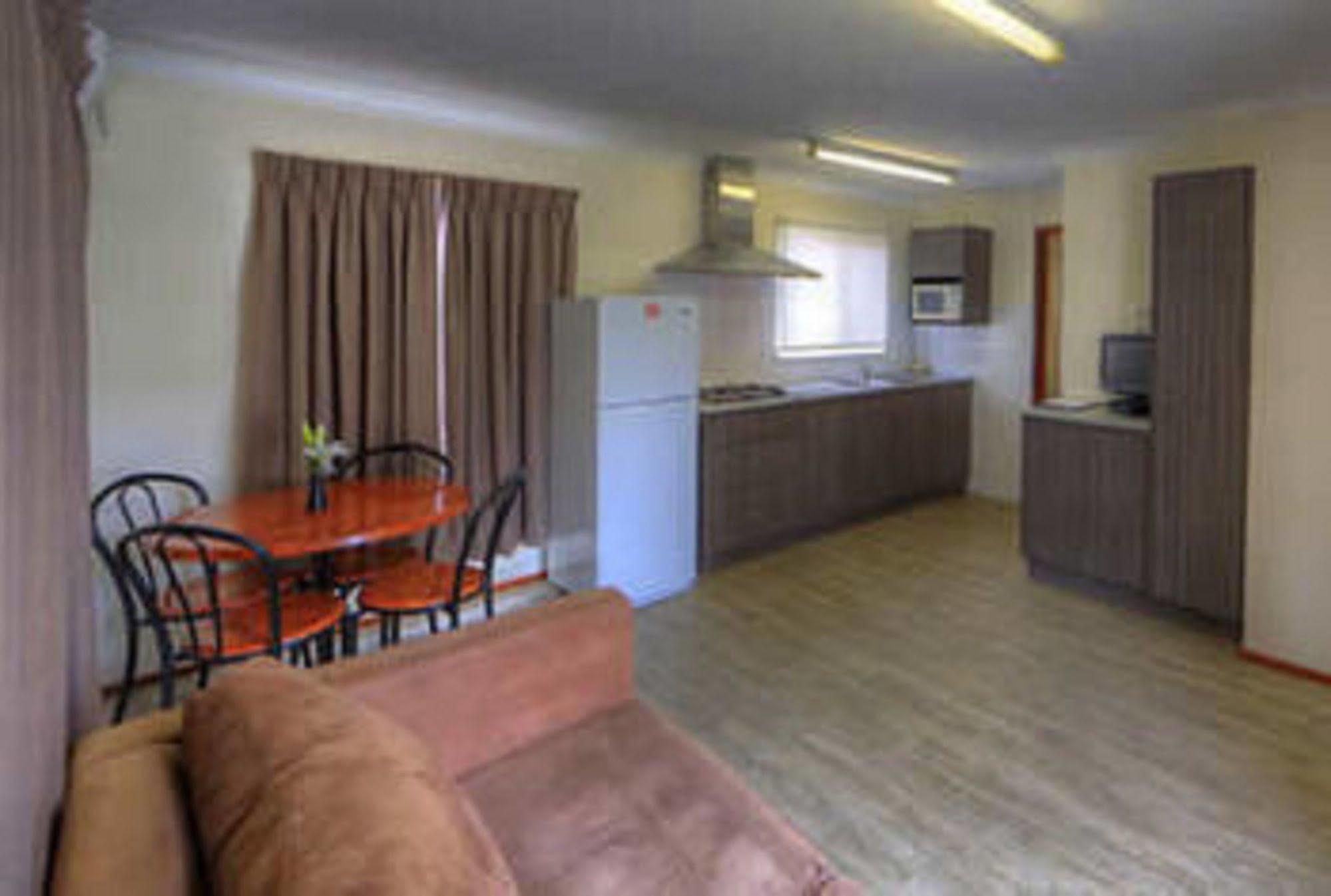 Central Caravan Park Perth Esterno foto
