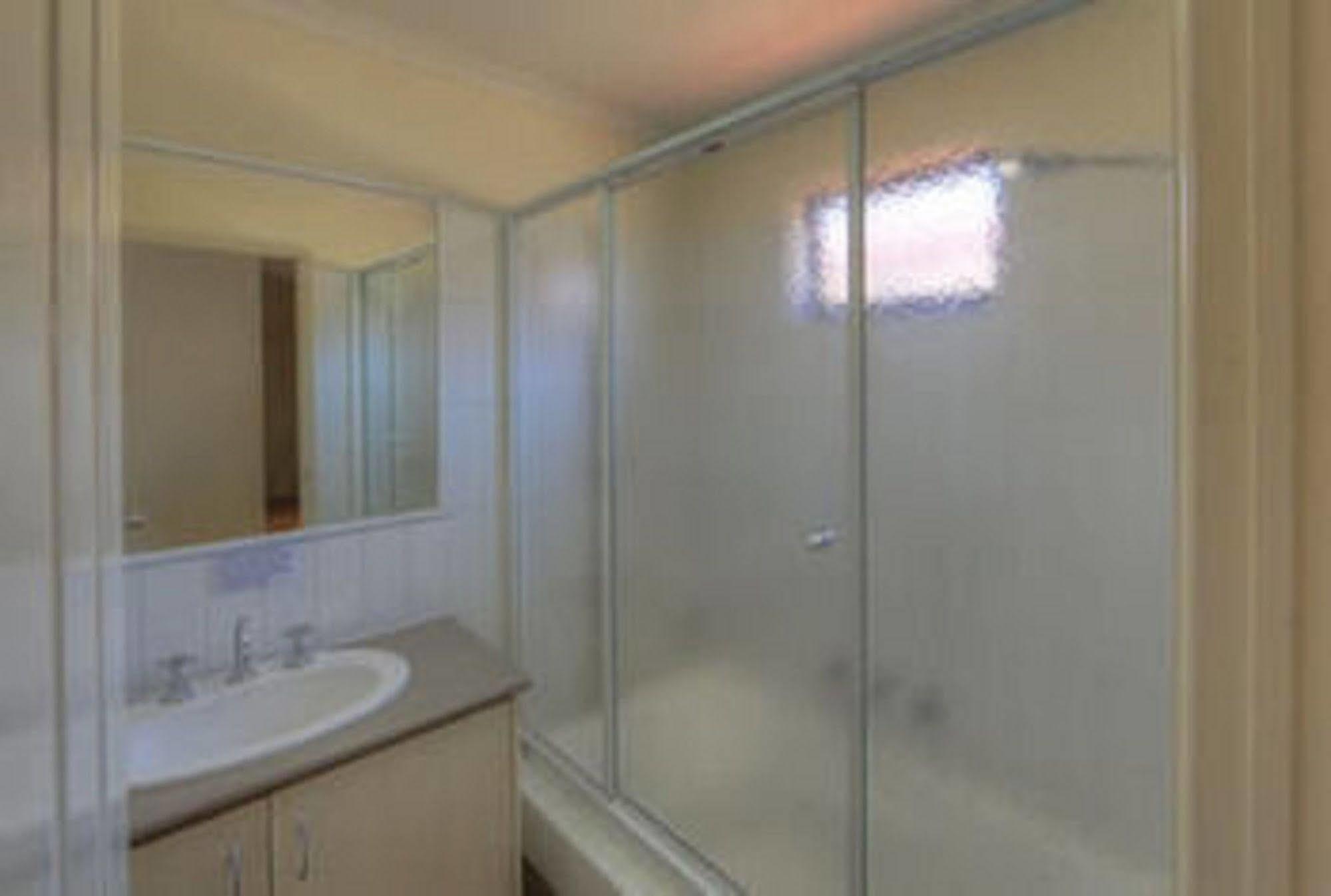 Central Caravan Park Perth Esterno foto