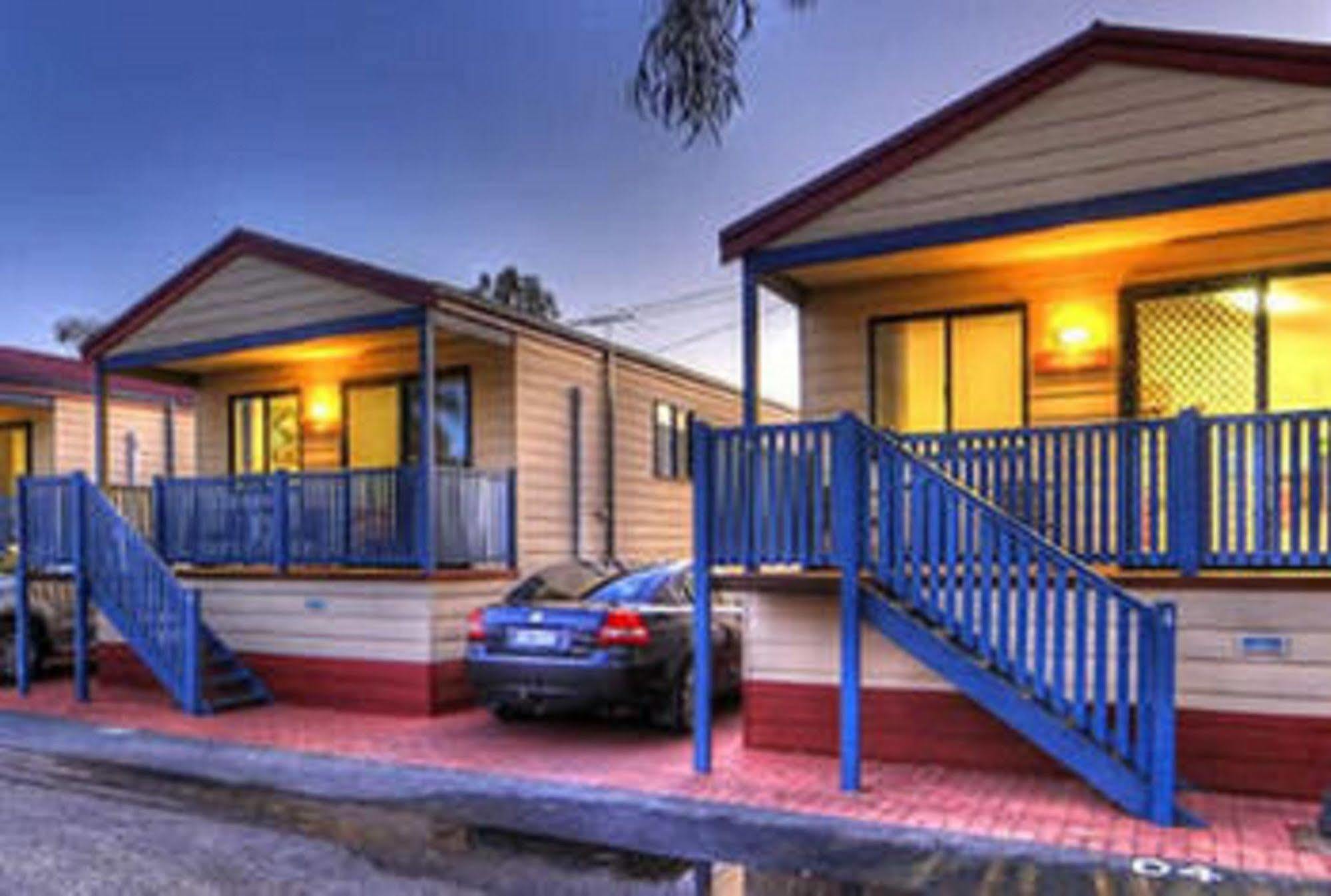 Central Caravan Park Perth Esterno foto