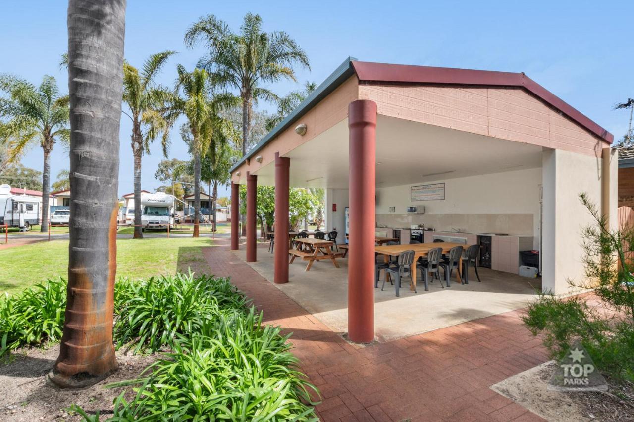 Central Caravan Park Perth Esterno foto