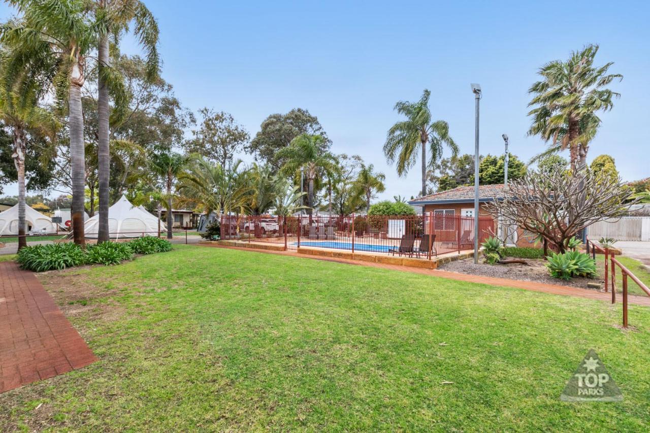 Central Caravan Park Perth Esterno foto